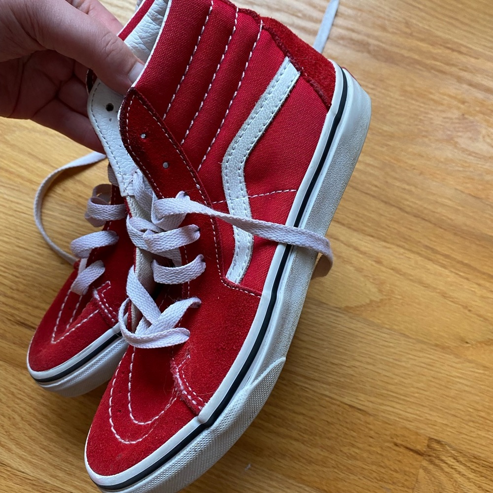VANS red hightop size 2.5